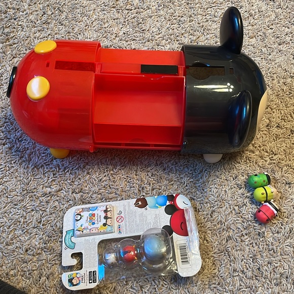 Mickey Tsum Tsum Disney Hard Plastic Carrying Case and Display - Picture 3 of 12